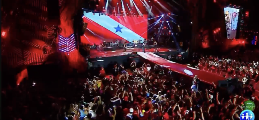 Simone Mendes exibe bandeira do Pará em show no #SouManaus